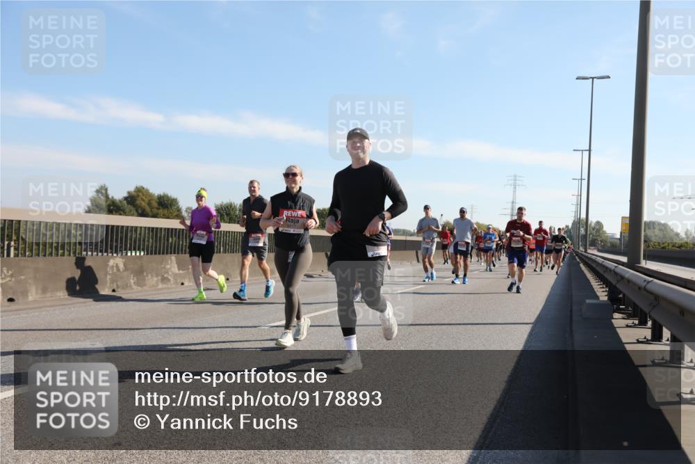 03.10.2025 - Köhlbrandbrückenlauf Yannick Fuchs http://msf.ph/oto/9178893 03.10.2025 11:18:39 Position 3  meine-sportfotos.de