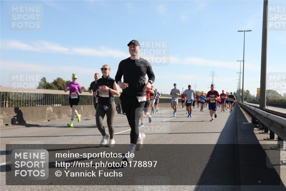 03.10.2025 - Köhlbrandbrückenlauf Yannick Fuchs http://msf.ph/oto/9178897 03.10.2025 11:18:39 Position 3 6217 meine-sportfotos.de
