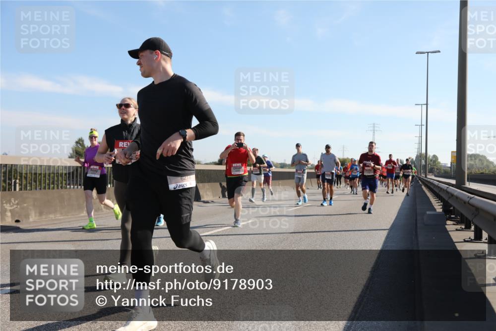03.10.2025 - Köhlbrandbrückenlauf Yannick Fuchs http://msf.ph/oto/9178903 03.10.2025 11:18:39 Position 3 6218 meine-sportfotos.de