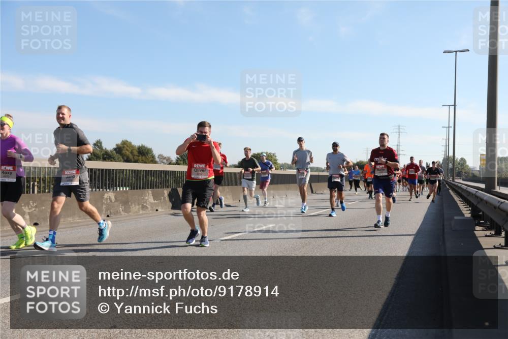 03.10.2025 - Köhlbrandbrückenlauf Yannick Fuchs http://msf.ph/oto/9178914 03.10.2025 11:18:40 Position 3 4470 meine-sportfotos.de