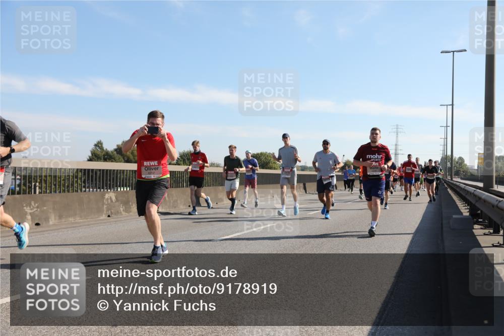 03.10.2025 - Köhlbrandbrückenlauf Yannick Fuchs http://msf.ph/oto/9178919 03.10.2025 11:18:41 Position 3 6202 meine-sportfotos.de