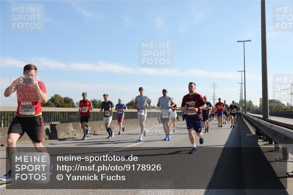 03.10.2025 - Köhlbrandbrückenlauf Yannick Fuchs http://msf.ph/oto/9178926 03.10.2025 11:18:41 Position 3 6202 meine-sportfotos.de