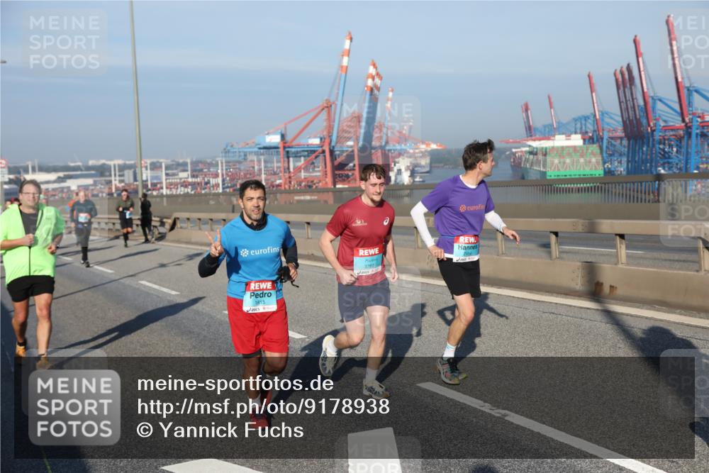 03.10.2025 - Köhlbrandbrückenlauf Yannick Fuchs http://msf.ph/oto/9178938 03.10.2025 08:51:09 Position 2 1815, 3762 meine-sportfotos.de
