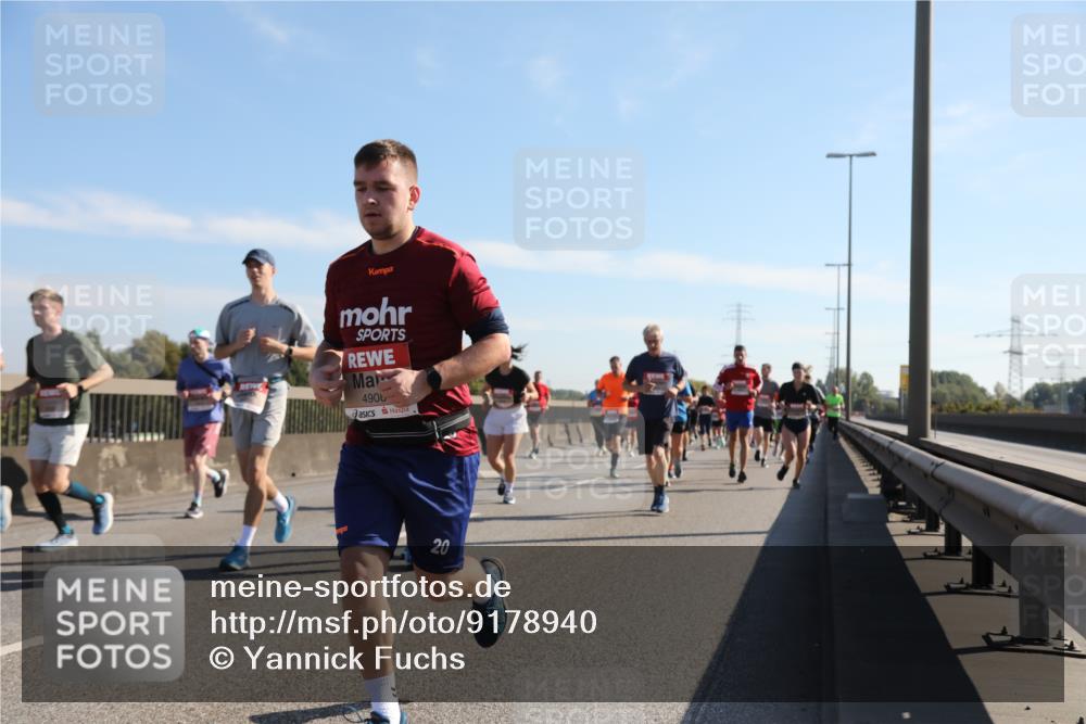03.10.2025 - Köhlbrandbrückenlauf Yannick Fuchs http://msf.ph/oto/9178940 03.10.2025 11:18:43 Position 3 4908, 20 meine-sportfotos.de