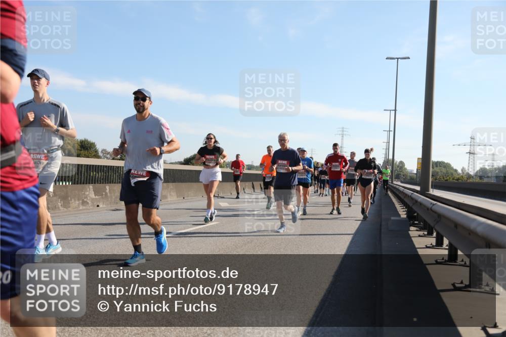 03.10.2025 - Köhlbrandbrückenlauf Yannick Fuchs http://msf.ph/oto/9178947 03.10.2025 11:18:43 Position 3 20 meine-sportfotos.de