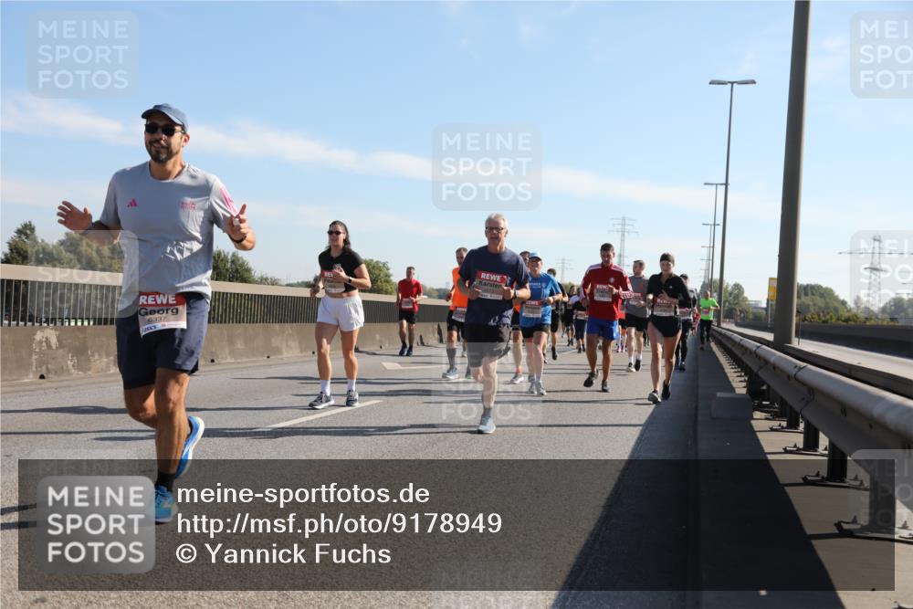03.10.2025 - Köhlbrandbrückenlauf Yannick Fuchs http://msf.ph/oto/9178949 03.10.2025 11:18:44 Position 3 6337 meine-sportfotos.de