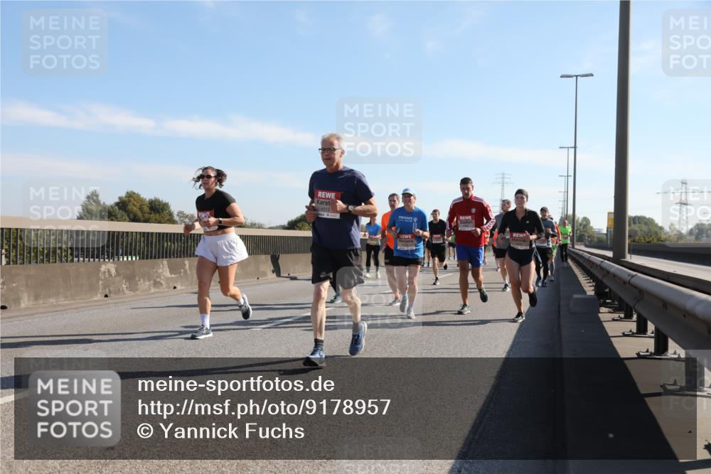 03.10.2025 - Köhlbrandbrückenlauf Yannick Fuchs http://msf.ph/oto/9178957 03.10.2025 11:18:44 Position 3 4513 meine-sportfotos.de