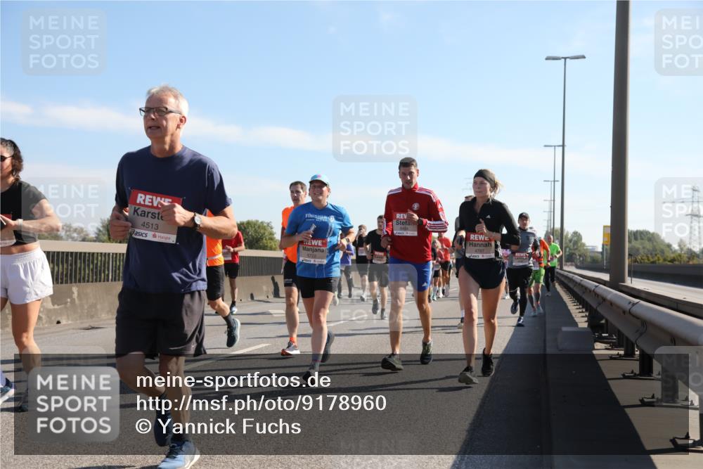 03.10.2025 - Köhlbrandbrückenlauf Yannick Fuchs http://msf.ph/oto/9178960 03.10.2025 11:18:45 Position 3 4513, 6454, 5722, 4797 meine-sportfotos.de