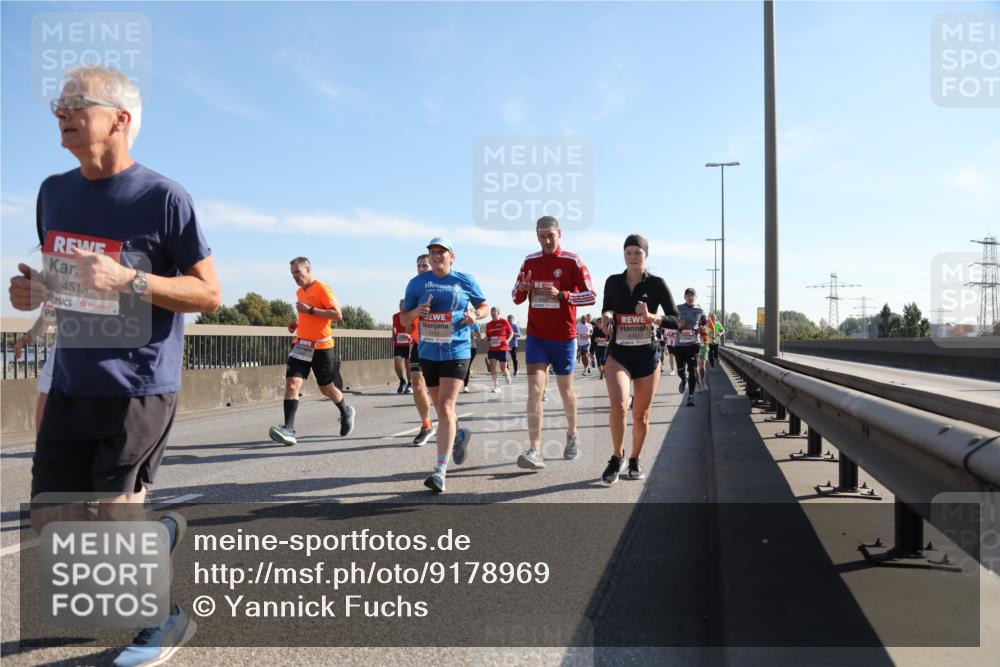 03.10.2025 - Köhlbrandbrückenlauf Yannick Fuchs http://msf.ph/oto/9178969 03.10.2025 11:18:46 Position 3 4515, 5722, 4797 meine-sportfotos.de