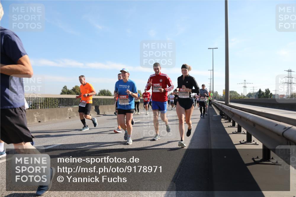 03.10.2025 - Köhlbrandbrückenlauf Yannick Fuchs http://msf.ph/oto/9178971 03.10.2025 11:18:46 Position 3 42, 2, 4797 meine-sportfotos.de