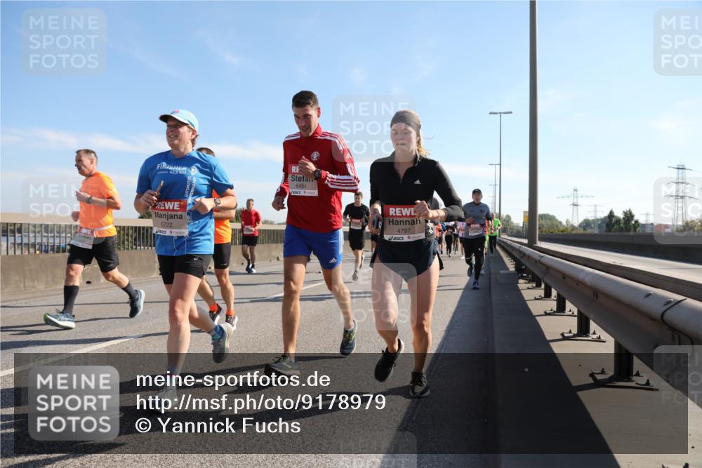 03.10.2025 - Köhlbrandbrückenlauf Yannick Fuchs http://msf.ph/oto/9178979 03.10.2025 11:18:46 Position 3 42, 2, 5722, 6454, 4797 meine-sportfotos.de