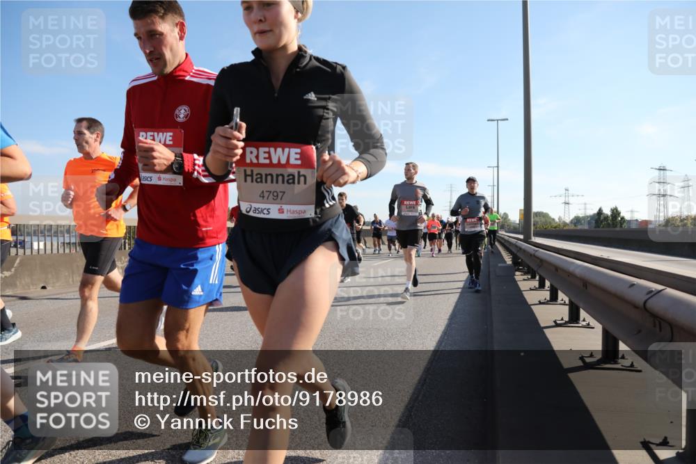 03.10.2025 - Köhlbrandbrückenlauf Yannick Fuchs http://msf.ph/oto/9178986 03.10.2025 11:18:47 Position 3 4797 meine-sportfotos.de
