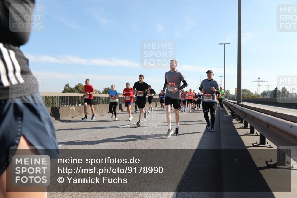 03.10.2025 - Köhlbrandbrückenlauf Yannick Fuchs http://msf.ph/oto/9178990 03.10.2025 11:18:47 Position 3  meine-sportfotos.de