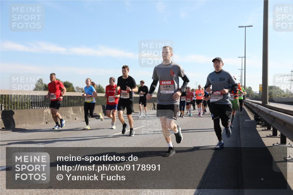 03.10.2025 - Köhlbrandbrückenlauf Yannick Fuchs http://msf.ph/oto/9178991 03.10.2025 11:18:48 Position 3 5096, 20, 5726 meine-sportfotos.de