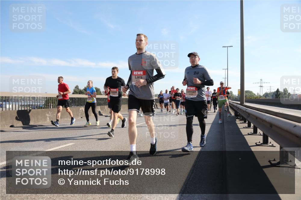 03.10.2025 - Köhlbrandbrückenlauf Yannick Fuchs http://msf.ph/oto/9178998 03.10.2025 11:18:48 Position 3 20, 5726 meine-sportfotos.de