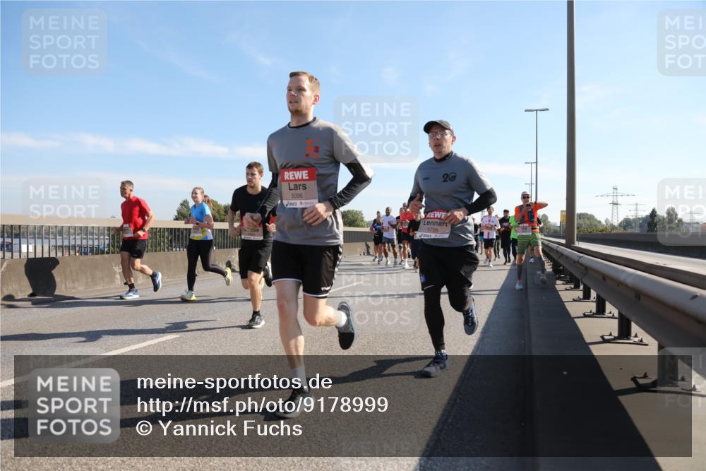 03.10.2025 - Köhlbrandbrückenlauf Yannick Fuchs http://msf.ph/oto/9178999 03.10.2025 11:18:48 Position 3 5096, 20, 5726 meine-sportfotos.de