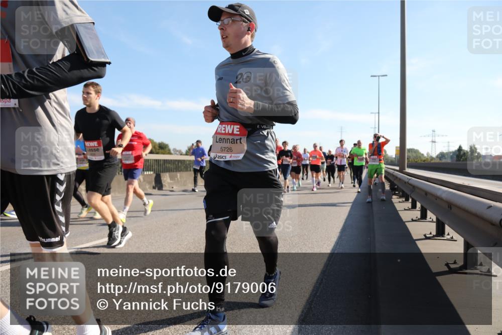 03.10.2025 - Köhlbrandbrückenlauf Yannick Fuchs http://msf.ph/oto/9179006 03.10.2025 11:18:49 Position 3 28, 5726 meine-sportfotos.de