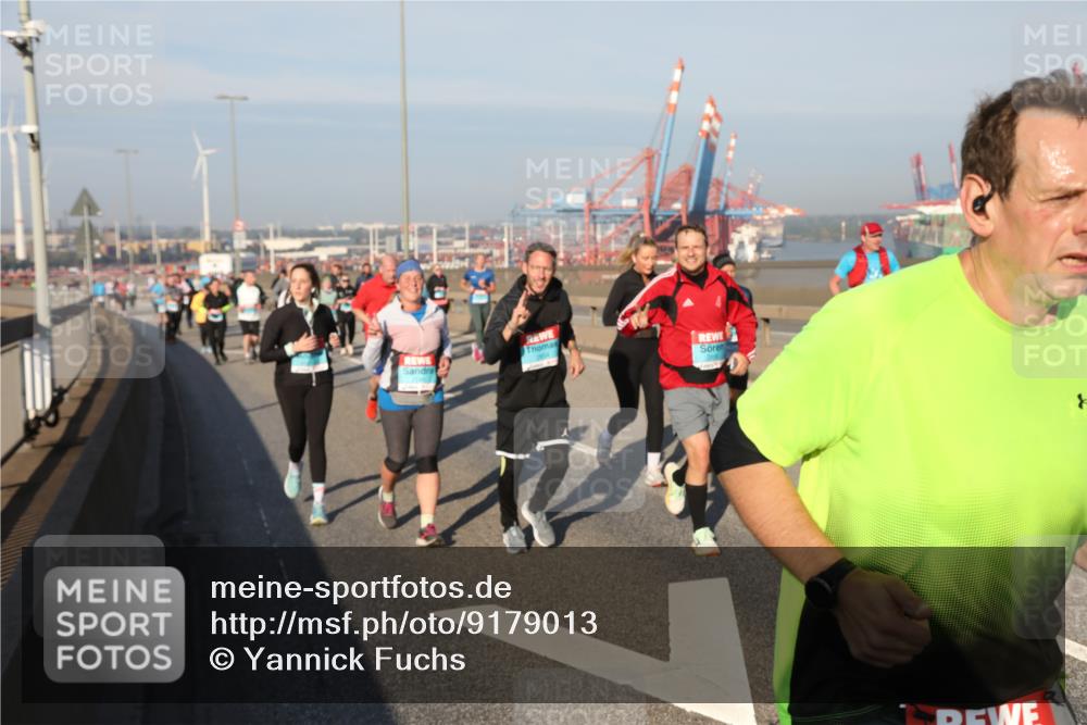 03.10.2025 - Köhlbrandbrückenlauf Yannick Fuchs http://msf.ph/oto/9179013 03.10.2025 08:51:26 Position 2  meine-sportfotos.de