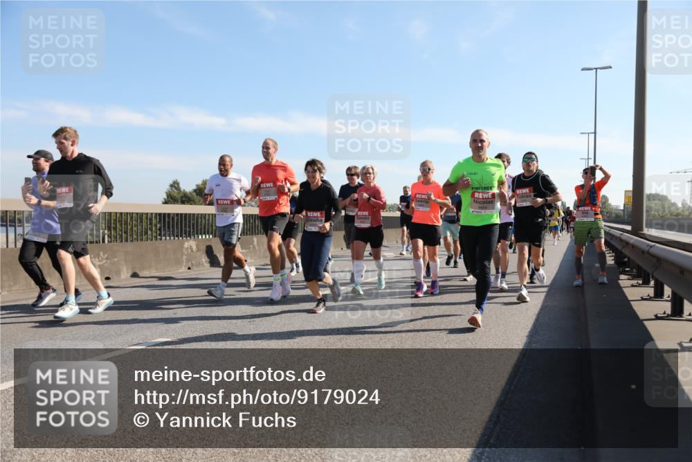 03.10.2025 - Köhlbrandbrückenlauf Yannick Fuchs http://msf.ph/oto/9179024 03.10.2025 11:18:51 Position 3 6782 meine-sportfotos.de