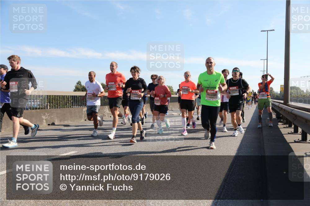 03.10.2025 - Köhlbrandbrückenlauf Yannick Fuchs http://msf.ph/oto/9179026 03.10.2025 11:18:51 Position 3 4454 meine-sportfotos.de
