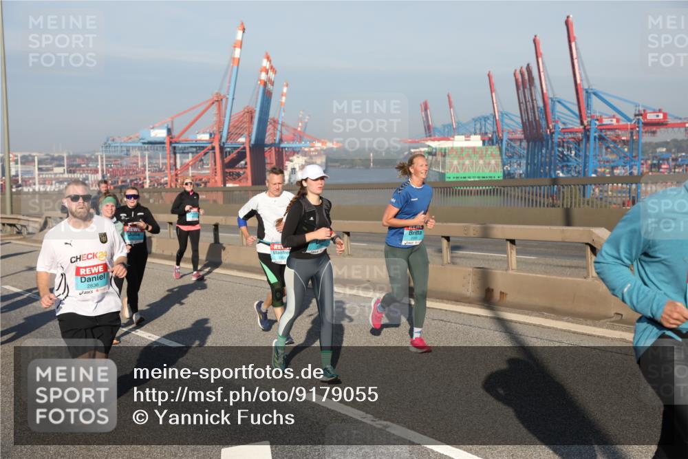 03.10.2025 - Köhlbrandbrückenlauf Yannick Fuchs http://msf.ph/oto/9179055 03.10.2025 08:51:31 Position 2 24, 2836, 2404 meine-sportfotos.de