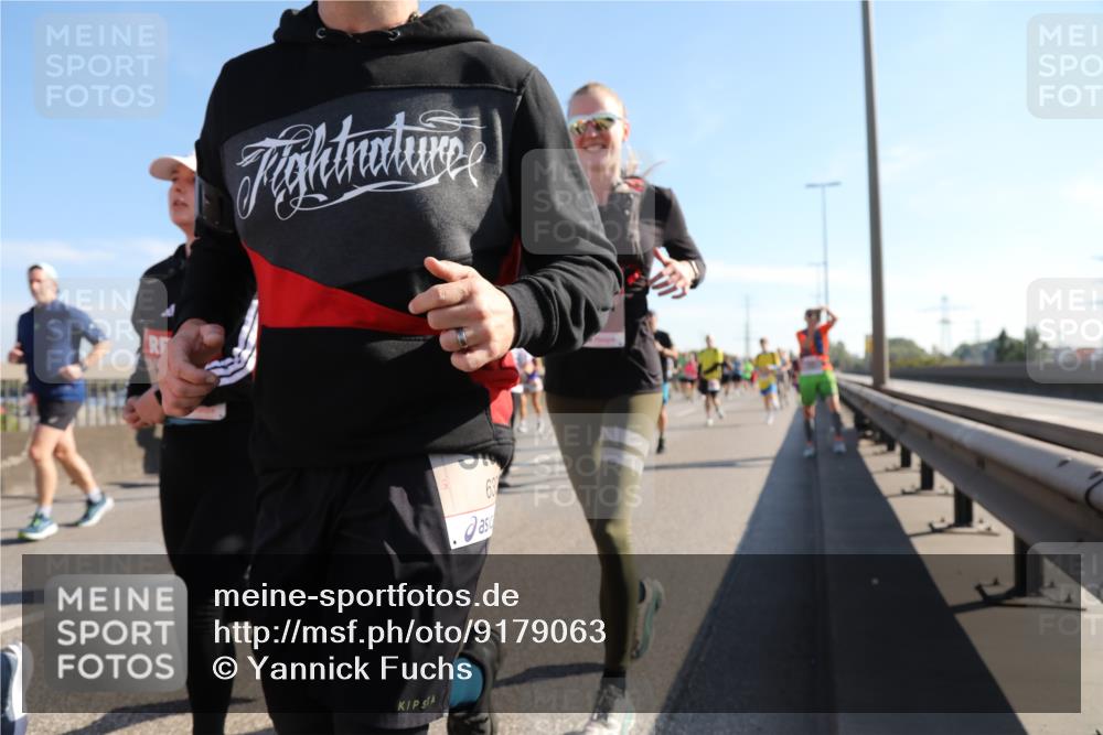 03.10.2025 - Köhlbrandbrückenlauf Yannick Fuchs http://msf.ph/oto/9179063 03.10.2025 11:18:54 Position 3 63 meine-sportfotos.de