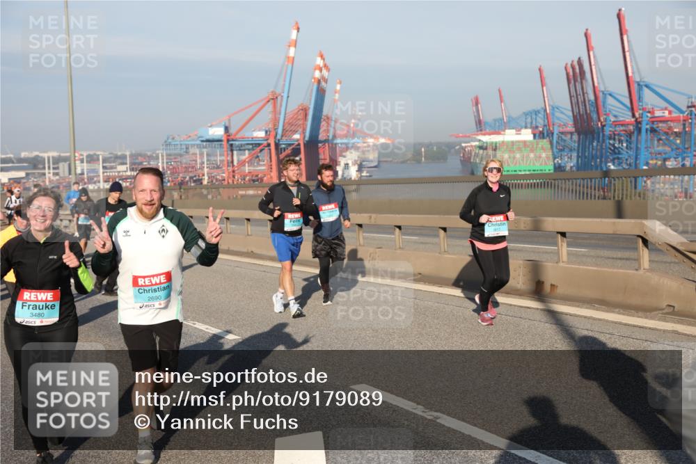 03.10.2025 - Köhlbrandbrückenlauf Yannick Fuchs http://msf.ph/oto/9179089 03.10.2025 08:51:34 Position 2 3480, 2690 meine-sportfotos.de
