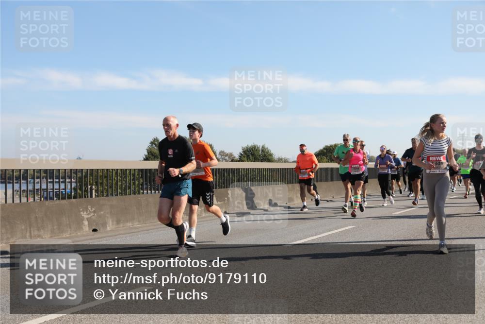 03.10.2025 - Köhlbrandbrückenlauf Yannick Fuchs http://msf.ph/oto/9179110 03.10.2025 11:18:59 Position 3  meine-sportfotos.de