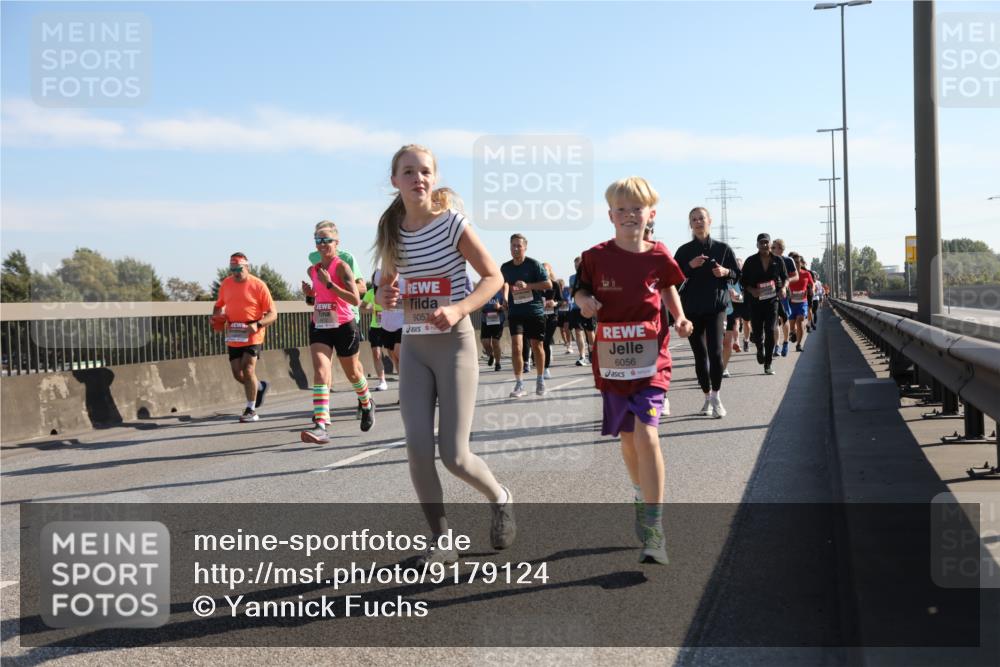 03.10.2025 - Köhlbrandbrückenlauf Yannick Fuchs http://msf.ph/oto/9179124 03.10.2025 11:19:00 Position 3 605, 6056 meine-sportfotos.de