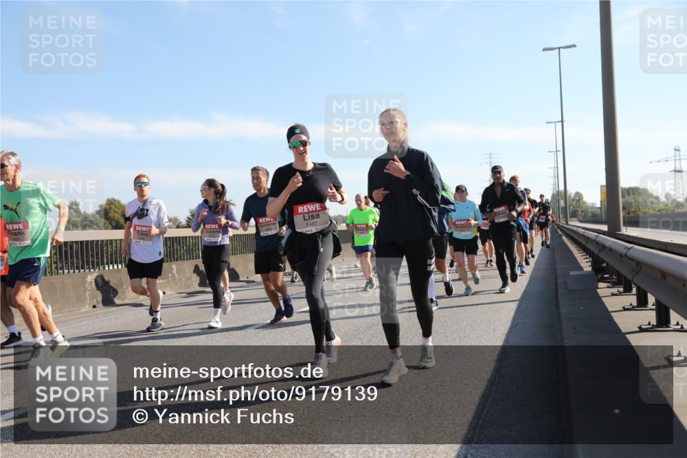 03.10.2025 - Köhlbrandbrückenlauf Yannick Fuchs http://msf.ph/oto/9179139 03.10.2025 11:19:02 Position 3 6689, 6487 meine-sportfotos.de
