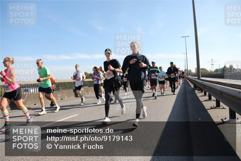 03.10.2025 - Köhlbrandbrückenlauf Yannick Fuchs http://msf.ph/oto/9179143 03.10.2025 11:19:02 Position 3 6487 meine-sportfotos.de