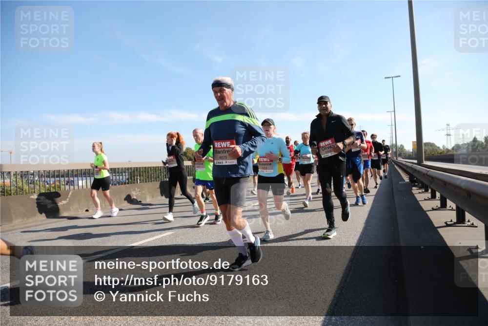03.10.2025 - Köhlbrandbrückenlauf Yannick Fuchs http://msf.ph/oto/9179163 03.10.2025 11:19:04 Position 3 4679, 4314 meine-sportfotos.de