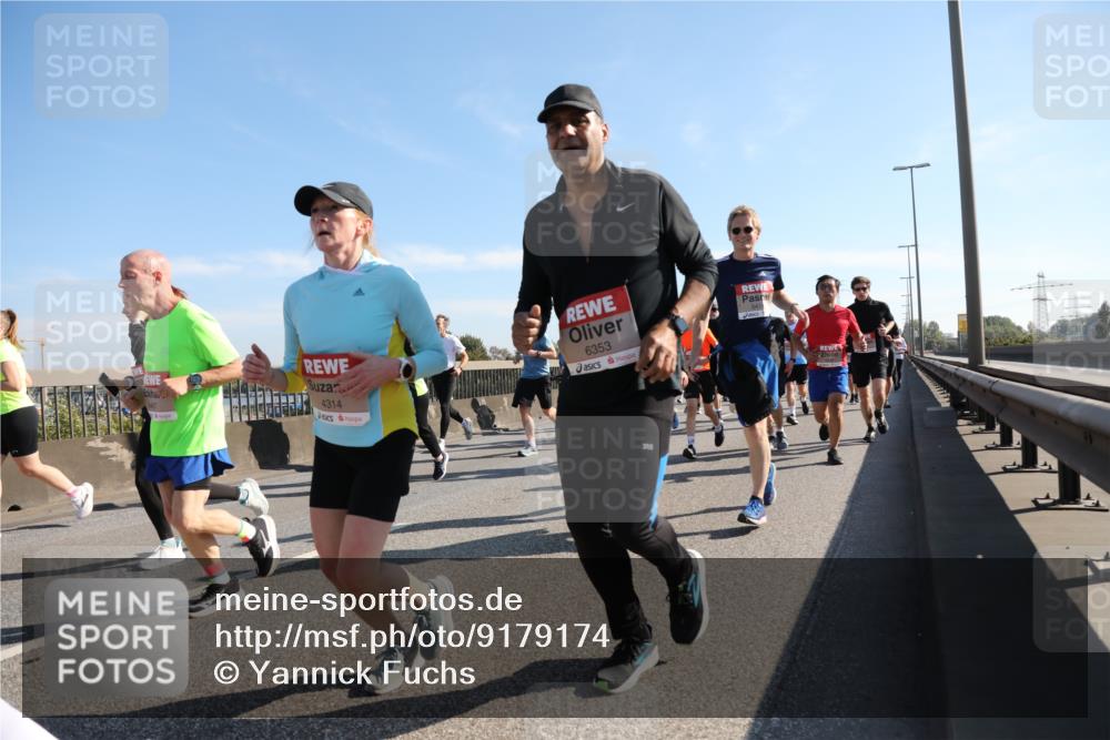 03.10.2025 - Köhlbrandbrückenlauf Yannick Fuchs http://msf.ph/oto/9179174 03.10.2025 11:19:05 Position 3 4314, 6353 meine-sportfotos.de