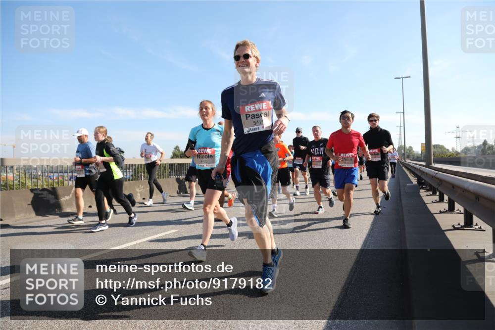 03.10.2025 - Köhlbrandbrückenlauf Yannick Fuchs http://msf.ph/oto/9179182 03.10.2025 11:19:06 Position 3 4402, 5414 meine-sportfotos.de