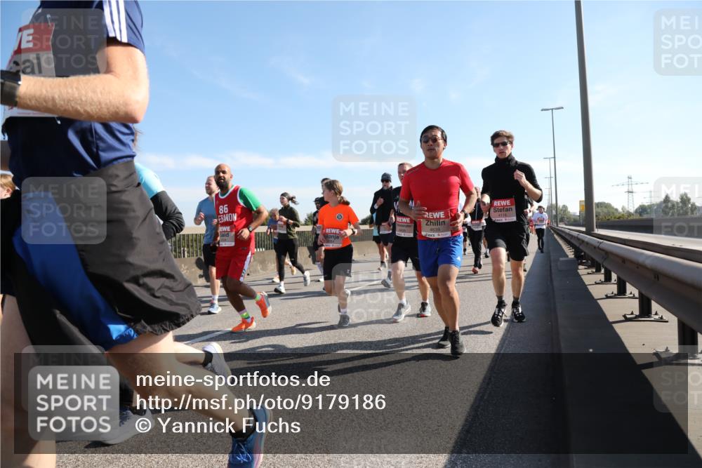 03.10.2025 - Köhlbrandbrückenlauf Yannick Fuchs http://msf.ph/oto/9179186 03.10.2025 11:19:06 Position 3 86, 4639 meine-sportfotos.de