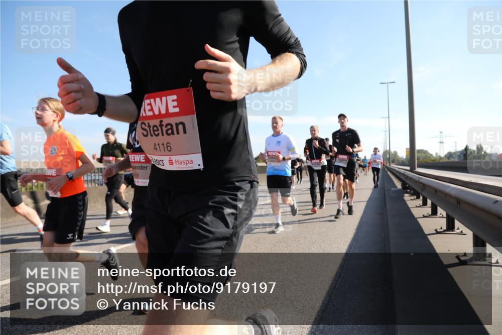 03.10.2025 - Köhlbrandbrückenlauf Yannick Fuchs http://msf.ph/oto/9179197 03.10.2025 11:19:07 Position 3 4116, 406, 197 meine-sportfotos.de