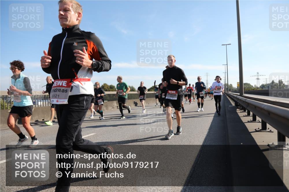 03.10.2025 - Köhlbrandbrückenlauf Yannick Fuchs http://msf.ph/oto/9179217 03.10.2025 11:19:09 Position 3 6121 meine-sportfotos.de