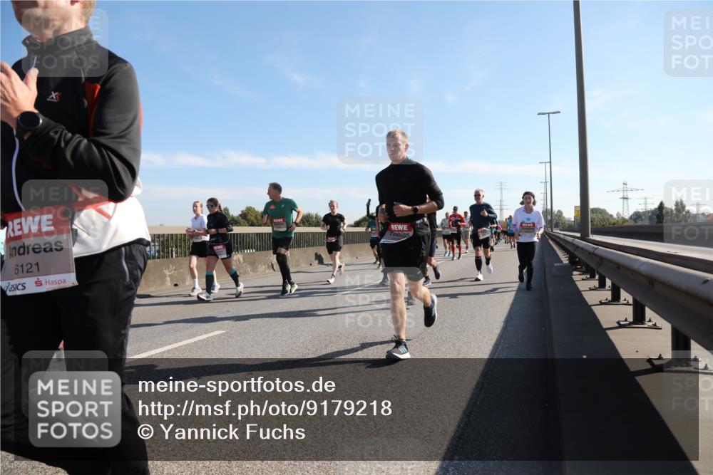03.10.2025 - Köhlbrandbrückenlauf Yannick Fuchs http://msf.ph/oto/9179218 03.10.2025 11:19:09 Position 3 6121 meine-sportfotos.de