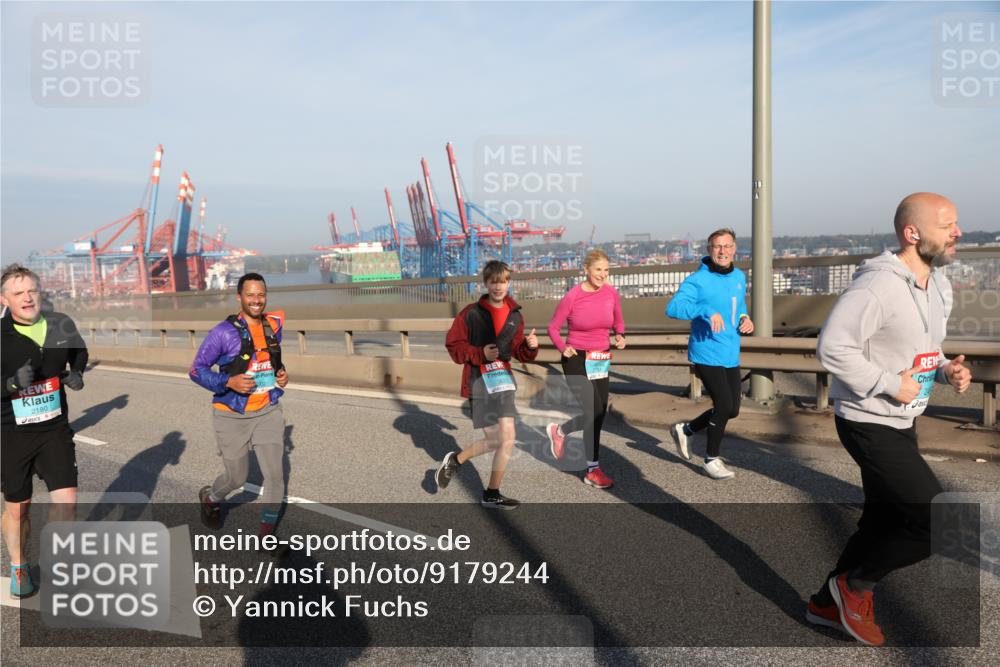 03.10.2025 - Köhlbrandbrückenlauf Yannick Fuchs http://msf.ph/oto/9179244 03.10.2025 08:51:50 Position 2 2180 meine-sportfotos.de