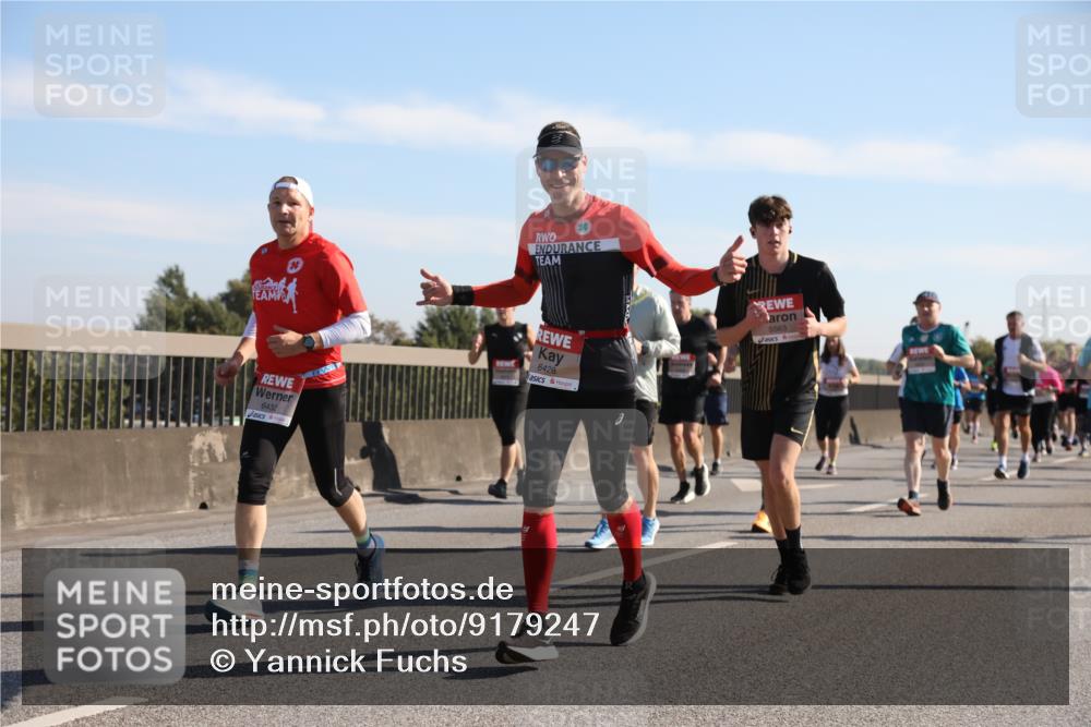 03.10.2025 - Köhlbrandbrückenlauf Yannick Fuchs http://msf.ph/oto/9179247 03.10.2025 11:19:13 Position 3 6432, 6428, 5563 meine-sportfotos.de