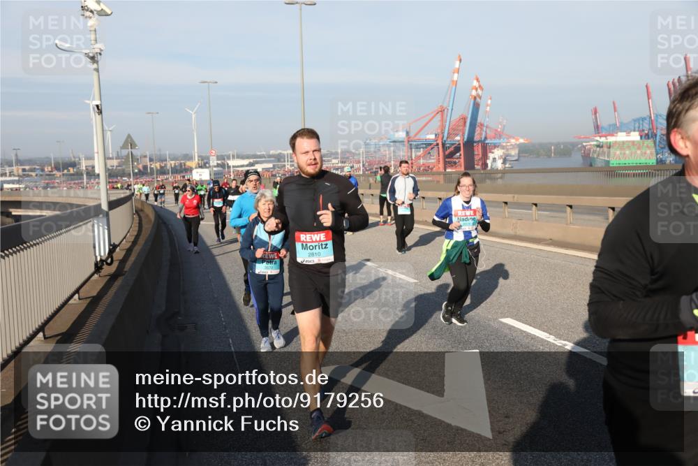 03.10.2025 - Köhlbrandbrückenlauf Yannick Fuchs http://msf.ph/oto/9179256 03.10.2025 08:51:52 Position 2 2810 meine-sportfotos.de