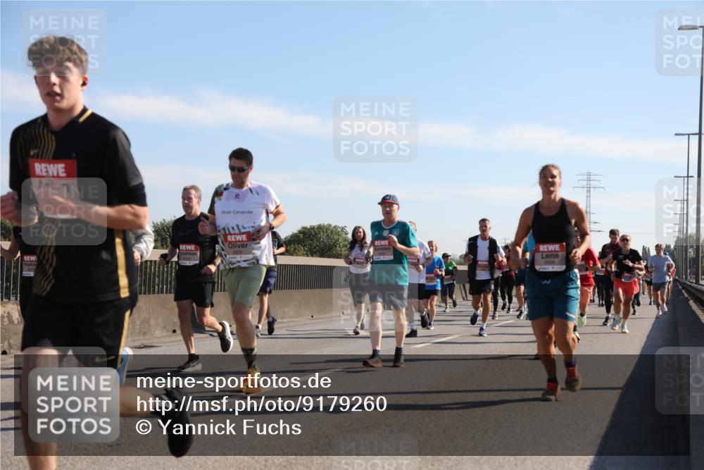 03.10.2025 - Köhlbrandbrückenlauf Yannick Fuchs http://msf.ph/oto/9179260 03.10.2025 11:19:14 Position 3  meine-sportfotos.de