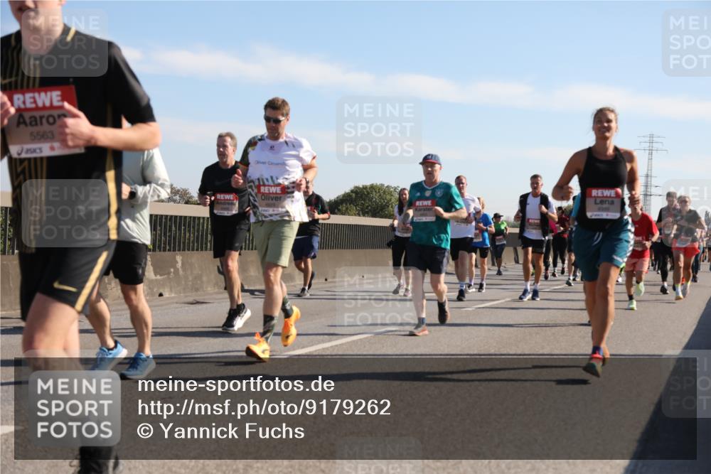 03.10.2025 - Köhlbrandbrückenlauf Yannick Fuchs http://msf.ph/oto/9179262 03.10.2025 11:19:14 Position 3 5563 meine-sportfotos.de
