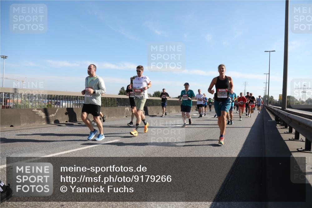 03.10.2025 - Köhlbrandbrückenlauf Yannick Fuchs http://msf.ph/oto/9179266 03.10.2025 11:19:15 Position 3  meine-sportfotos.de