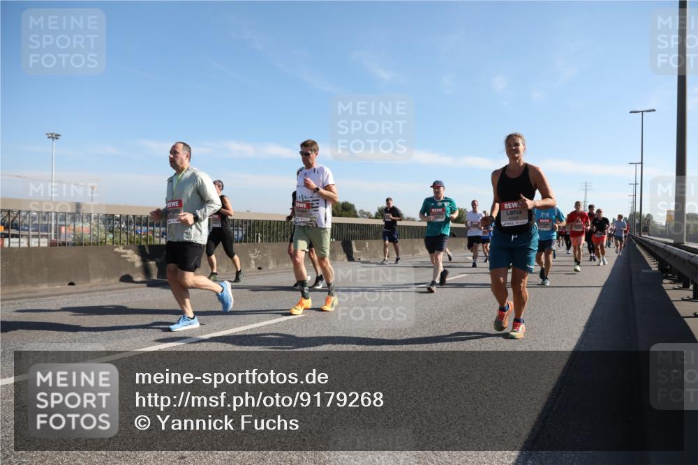 03.10.2025 - Köhlbrandbrückenlauf Yannick Fuchs http://msf.ph/oto/9179268 03.10.2025 11:19:15 Position 3  meine-sportfotos.de