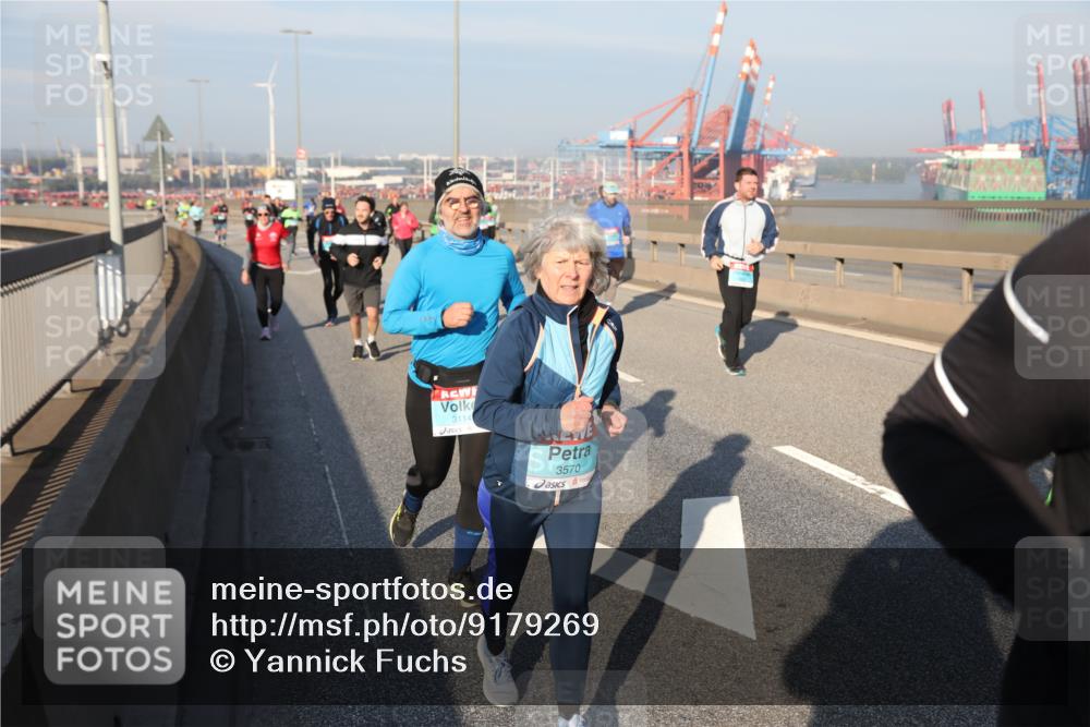 03.10.2025 - Köhlbrandbrückenlauf Yannick Fuchs http://msf.ph/oto/9179269 03.10.2025 08:51:53 Position 2 3114, 3570 meine-sportfotos.de