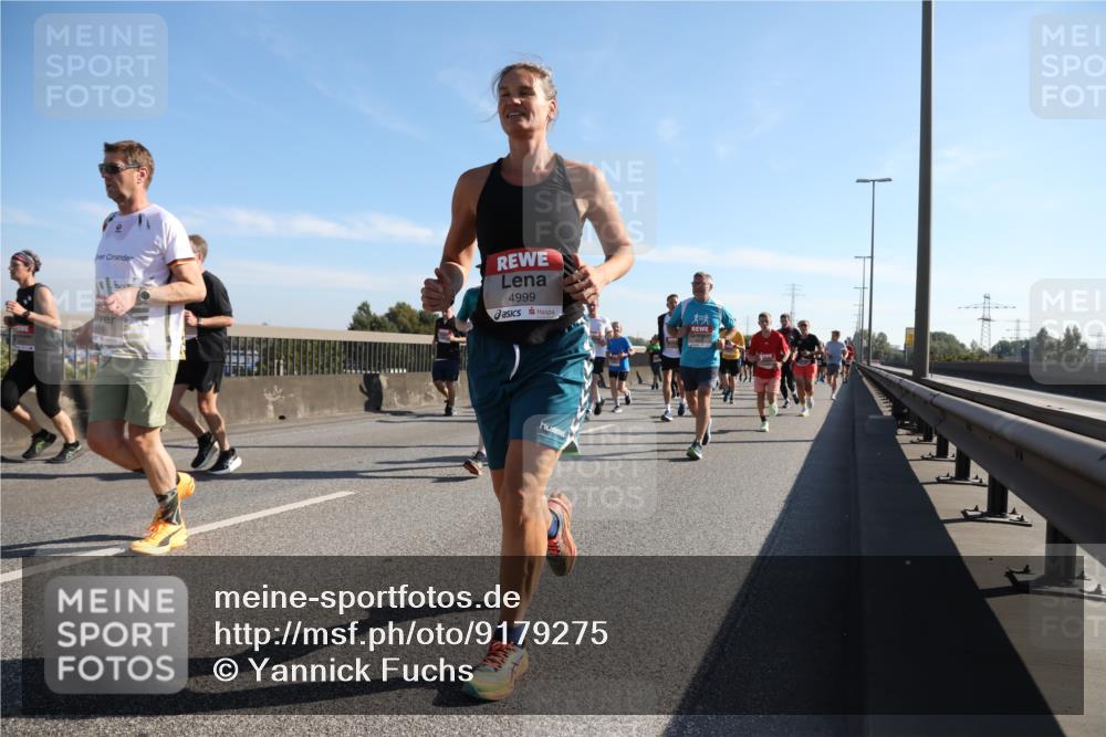 03.10.2025 - Köhlbrandbrückenlauf Yannick Fuchs http://msf.ph/oto/9179275 03.10.2025 11:19:16 Position 3 4999 meine-sportfotos.de