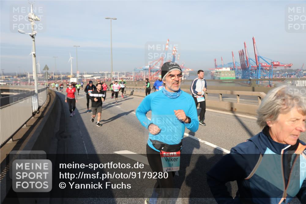 03.10.2025 - Köhlbrandbrückenlauf Yannick Fuchs http://msf.ph/oto/9179280 03.10.2025 08:51:54 Position 2 3114 meine-sportfotos.de