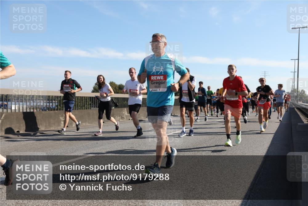 03.10.2025 - Köhlbrandbrückenlauf Yannick Fuchs http://msf.ph/oto/9179288 03.10.2025 11:19:17 Position 3 6535 meine-sportfotos.de