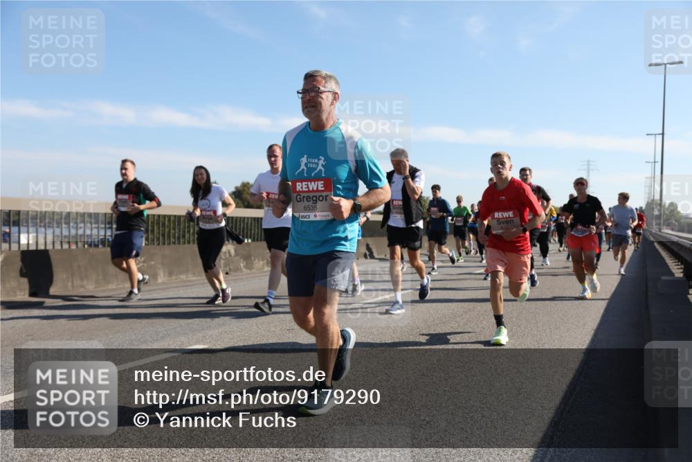 03.10.2025 - Köhlbrandbrückenlauf Yannick Fuchs http://msf.ph/oto/9179290 03.10.2025 11:19:17 Position 3 6535 meine-sportfotos.de